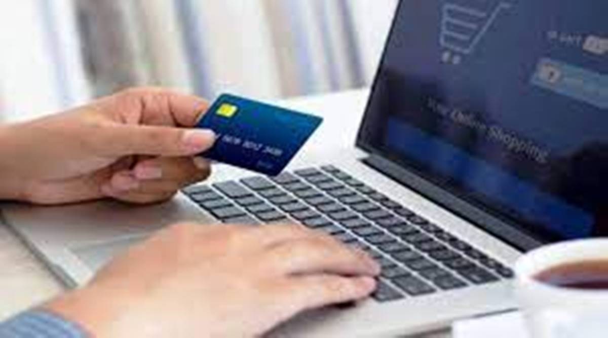 Credit card usage, spends shrink month-on-month in April