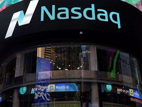 Nasdaq extends declines to fourth day on Netflix letdown