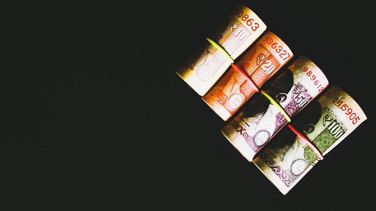 New RBI proposal: Upto Rs 25 fee on NEFT transactions initiated through bank branches