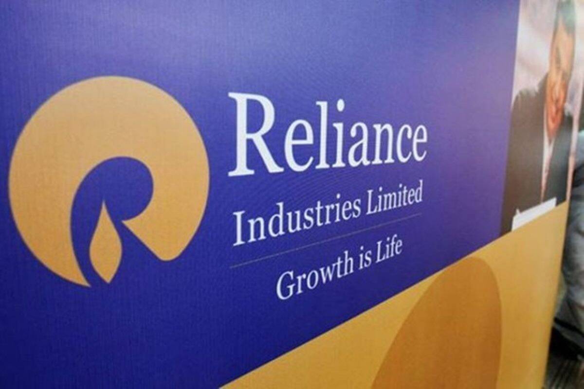 Mcap of top-10 most valued firms tumbles over Rs2.85 lakh cr; RIL biggest loser