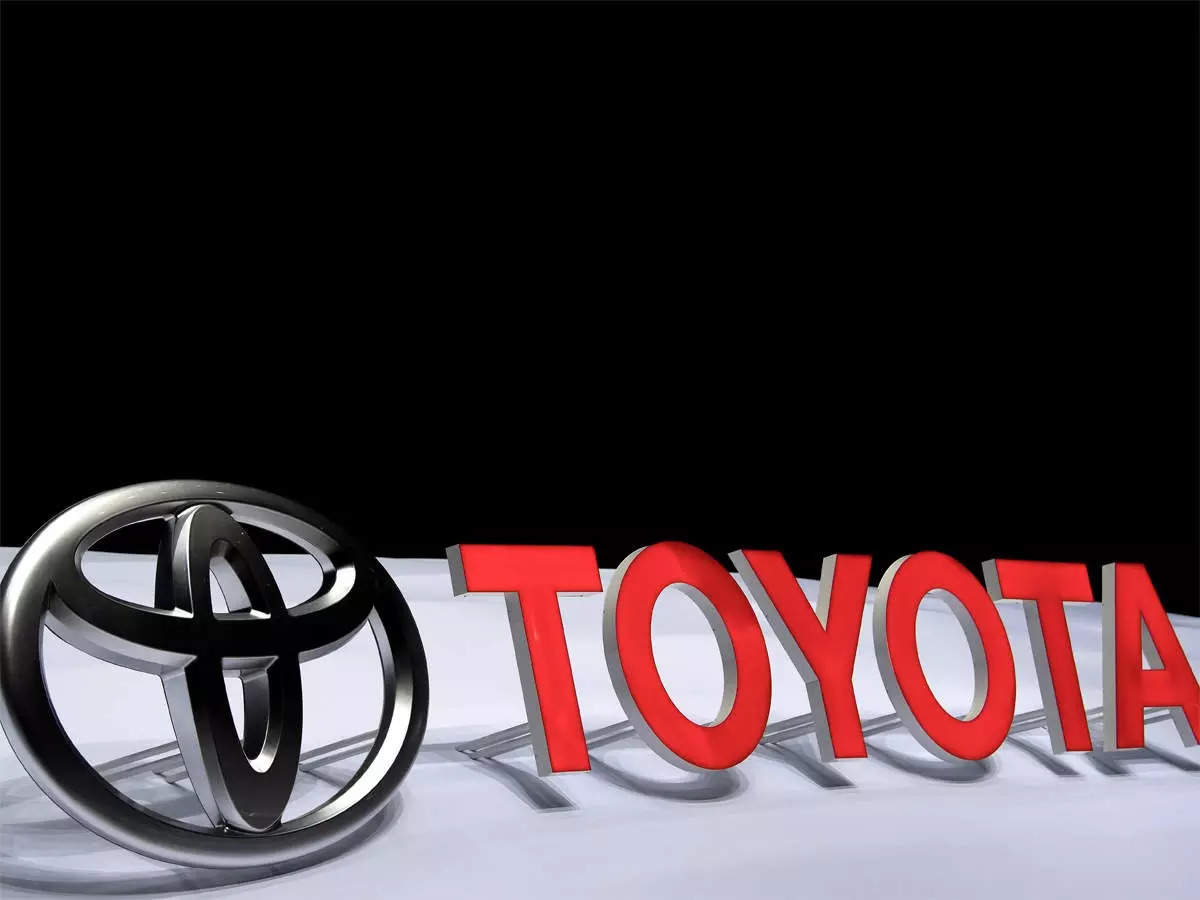 Toyota says to develop alternative fuels with other Japanese vehicle makers