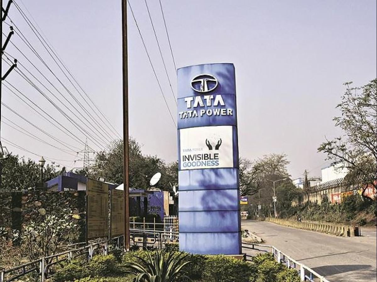 Tata Power to set up EV charging stations at HPCL outlets