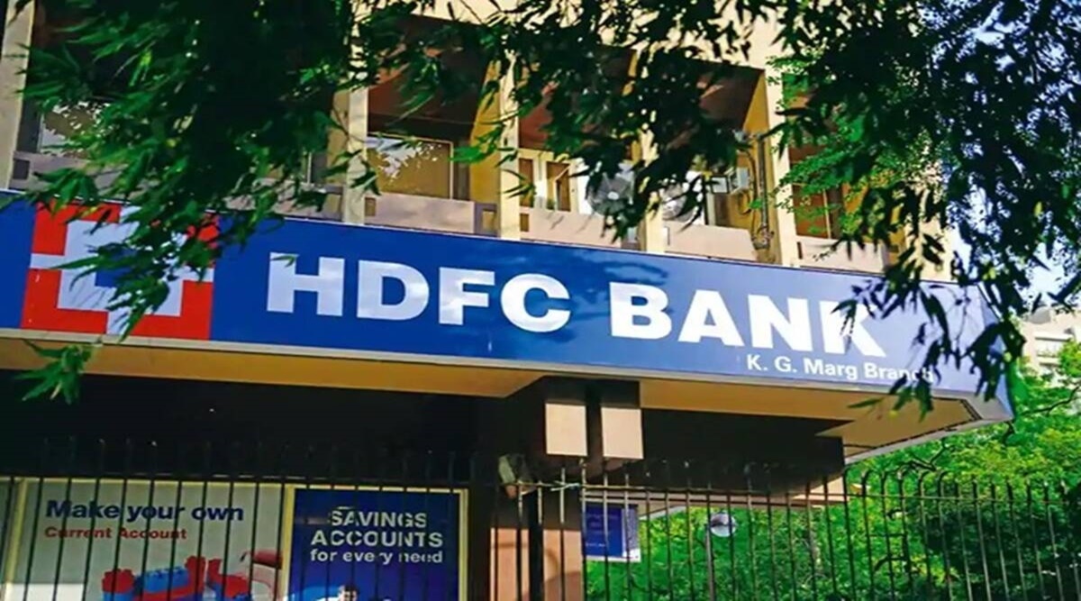 Merrill Lynch Fund offloads HDFC Bank shares for Rs 51 crore