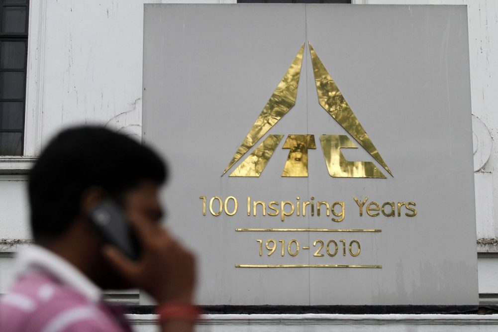 ITC share price tops Rs 300 for first time in 3 years, rallies 48% in 1-year; should you buy, sell or hold?