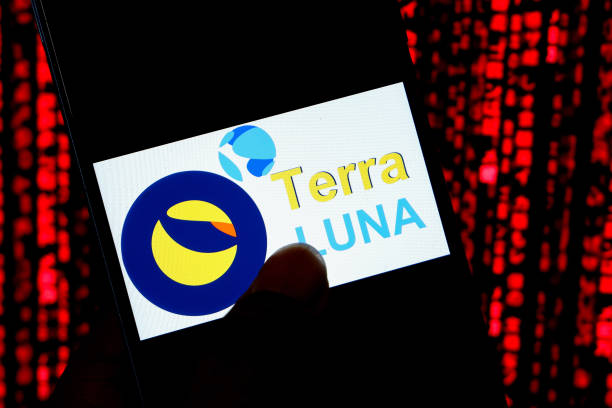 Terra developers to create new blockchain with revived Luna, abandon collapsed UST stablecoin