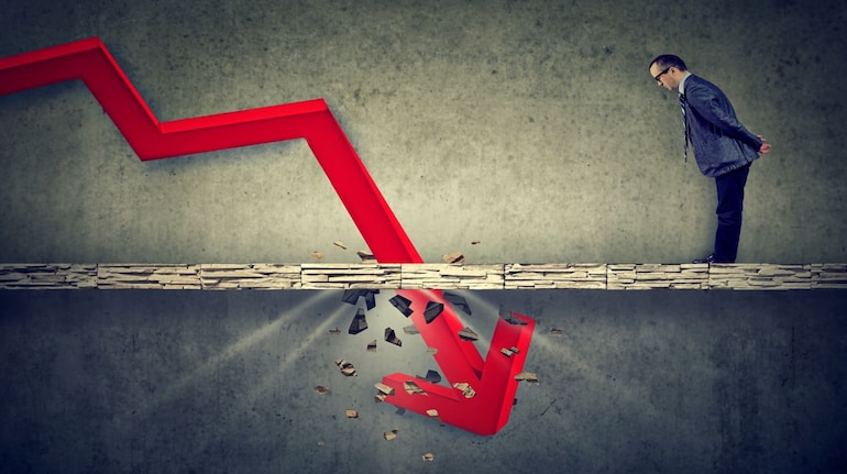 Mid-day Mood | Sensex, Nifty plunge 5?ch; Nifty touches 22,000; PSUs, mid and small caps bleed