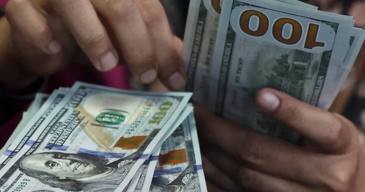 Banks Seek IFSCA Relief on FCNR(B) Sustainable Lending Norms