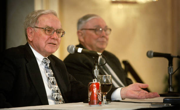 Warren Buffett's Berkshire Hathaway share price goes so high that it broke Nasdaq