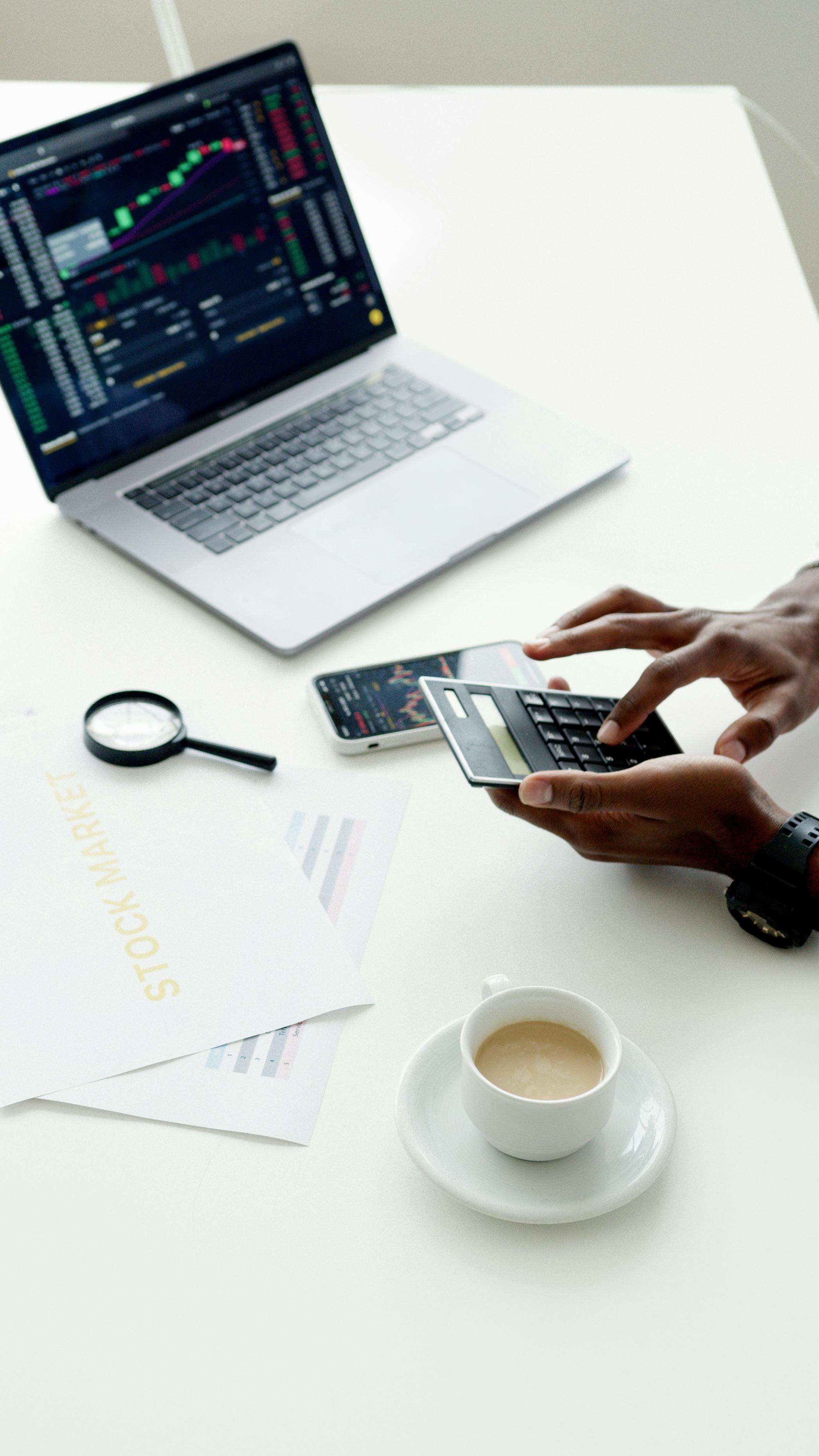 Trade Spotlight: How should you trade Star Cement, Fortis Healthcare, Vimta Labs, Hitachi Energy, Metropolis Healthcare and others on August 4?