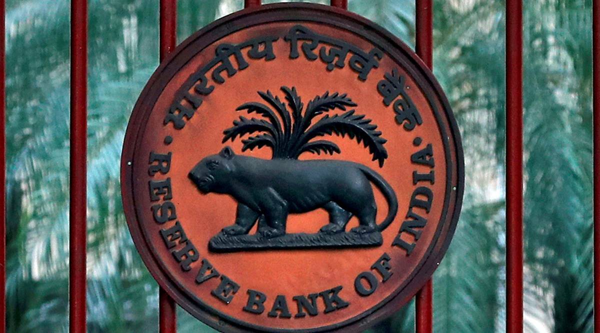 Govt gets Rs 40,000 crore bonus from central bank despite RBI saving more for rainy day