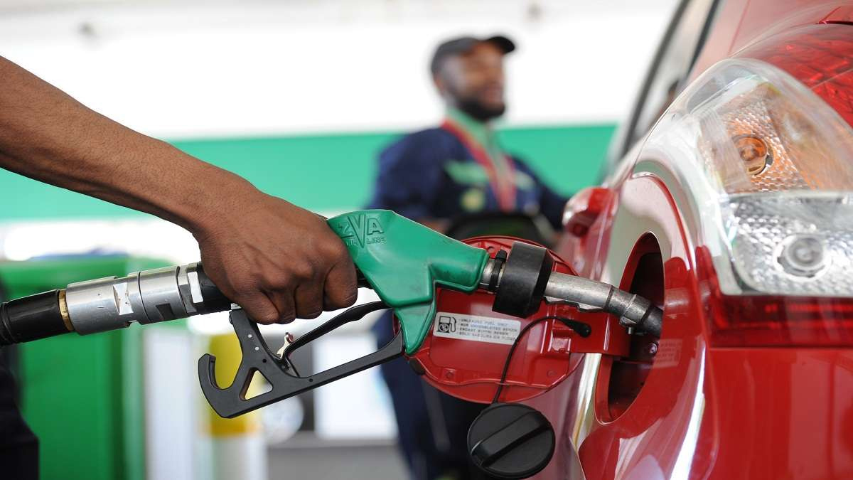 Diesel, petrol prices kept unchanged on Monday  
