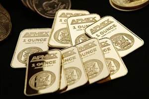 Gold prices hit three-week high on fading US rate hike prospects