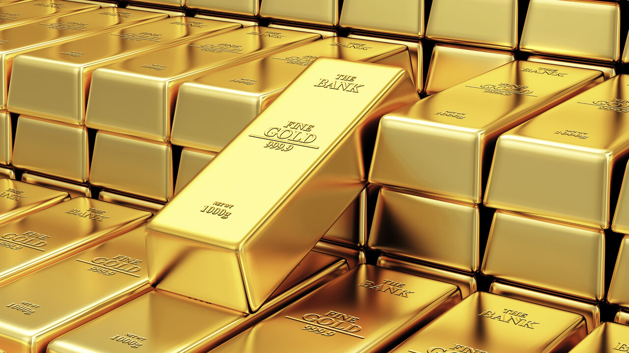 Is it a good idea to invest in gold for an emergency fund?