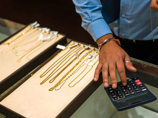 Gold prices today fall to 9-month lows, silver rates drop