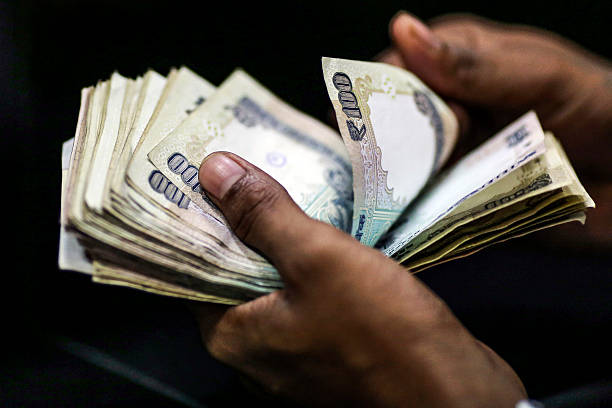 Bond yields to cross 7 percent on higher govt borrowing