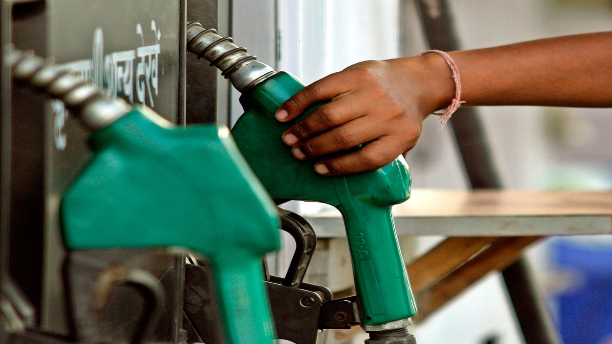 Petrol and Diesel Price Today, 18 Oct 2022: Fuel prices unchanged; Check rates in Delhi, Mumbai, other cities