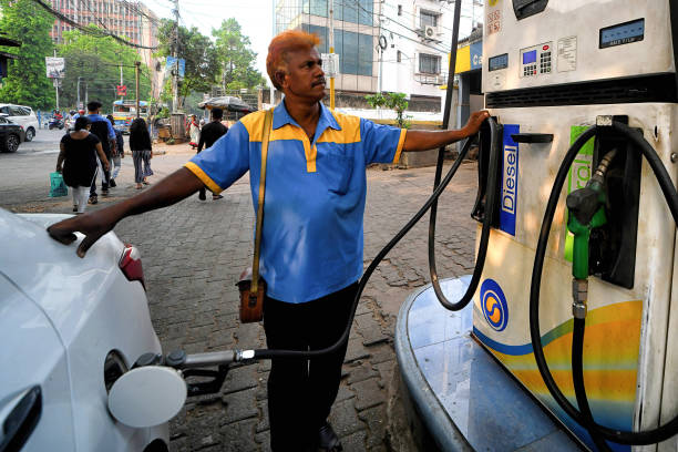 Oil marketing companies may find it tough to shift to non-Opec crude