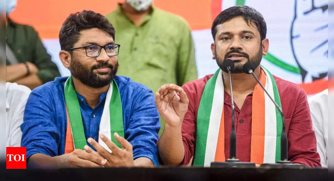 Mevani's 'ideological' plunge may not help Congress in Gujarat
