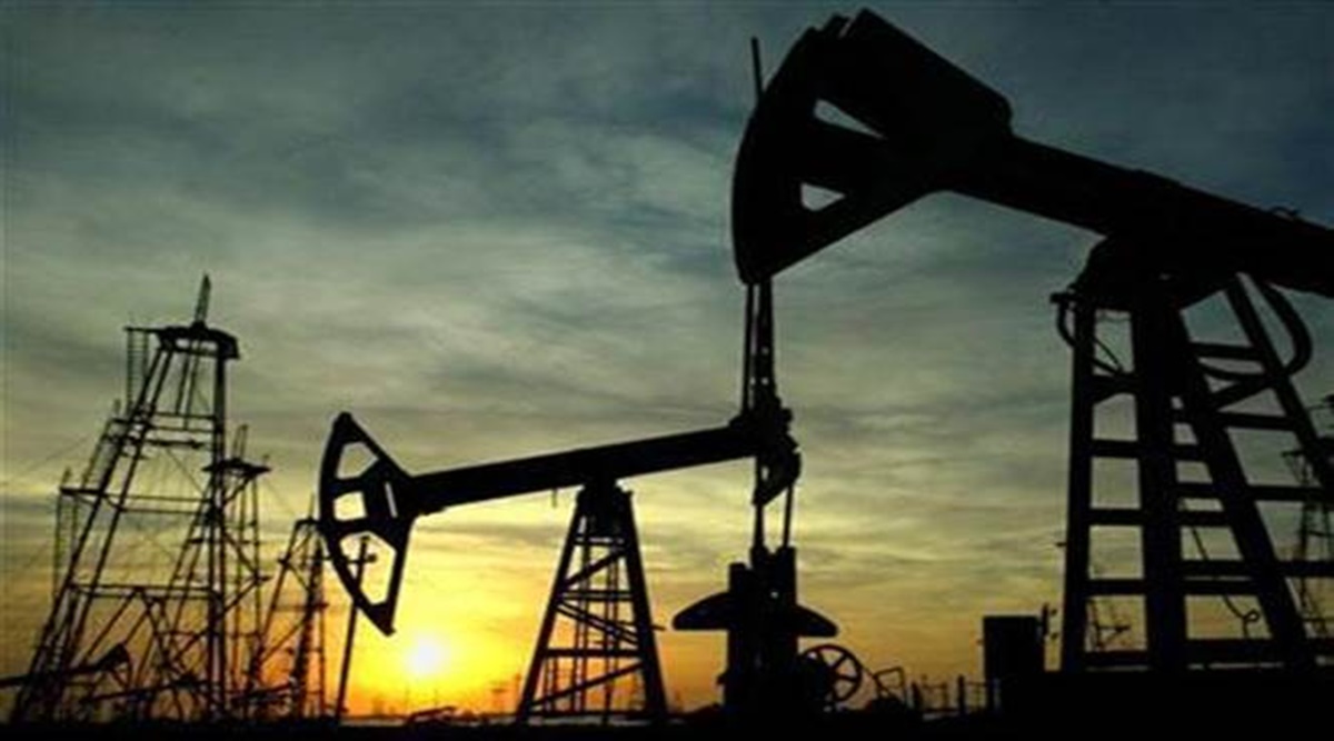 MCX Crude price may head to Rs 7800/bbl in 3 months on supply woes, peak oil may occur within two decades
