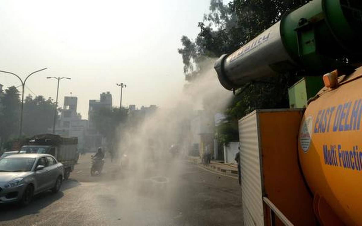 Delhi extends ban on entry of trucks, work from home for government staff till November 26  