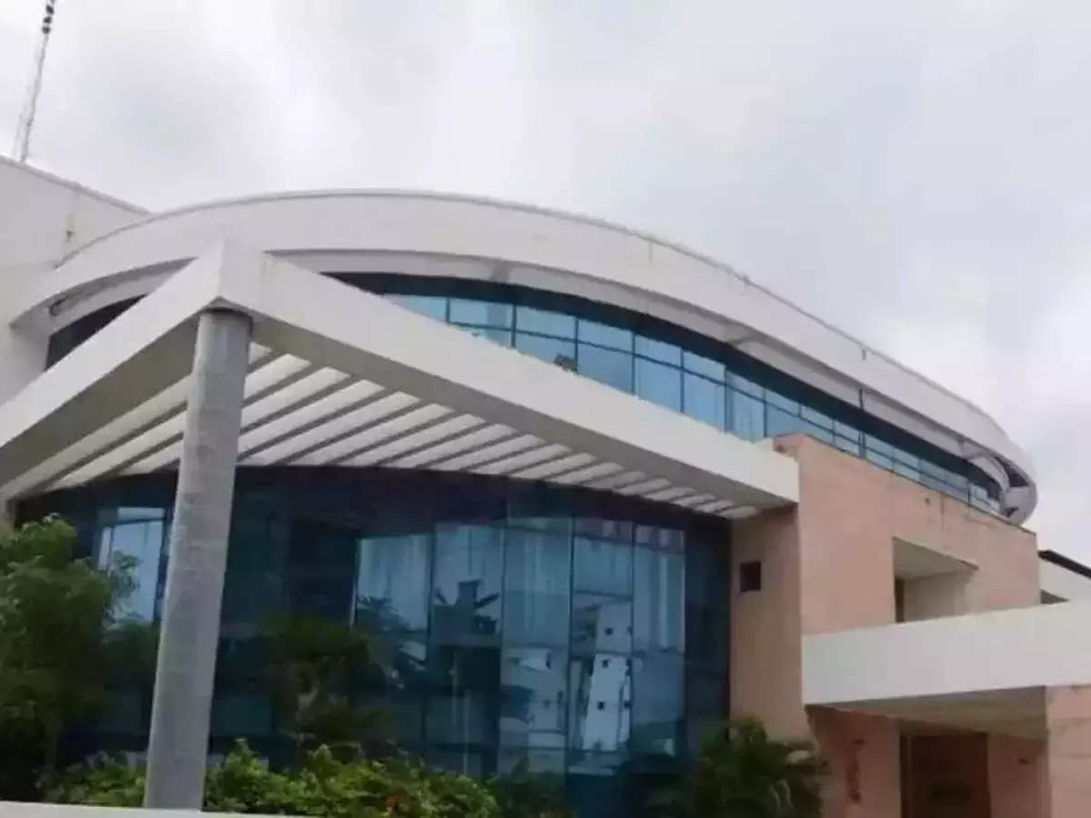 Sterling Biotech's liquidator invites fresh bids to attract more buyers