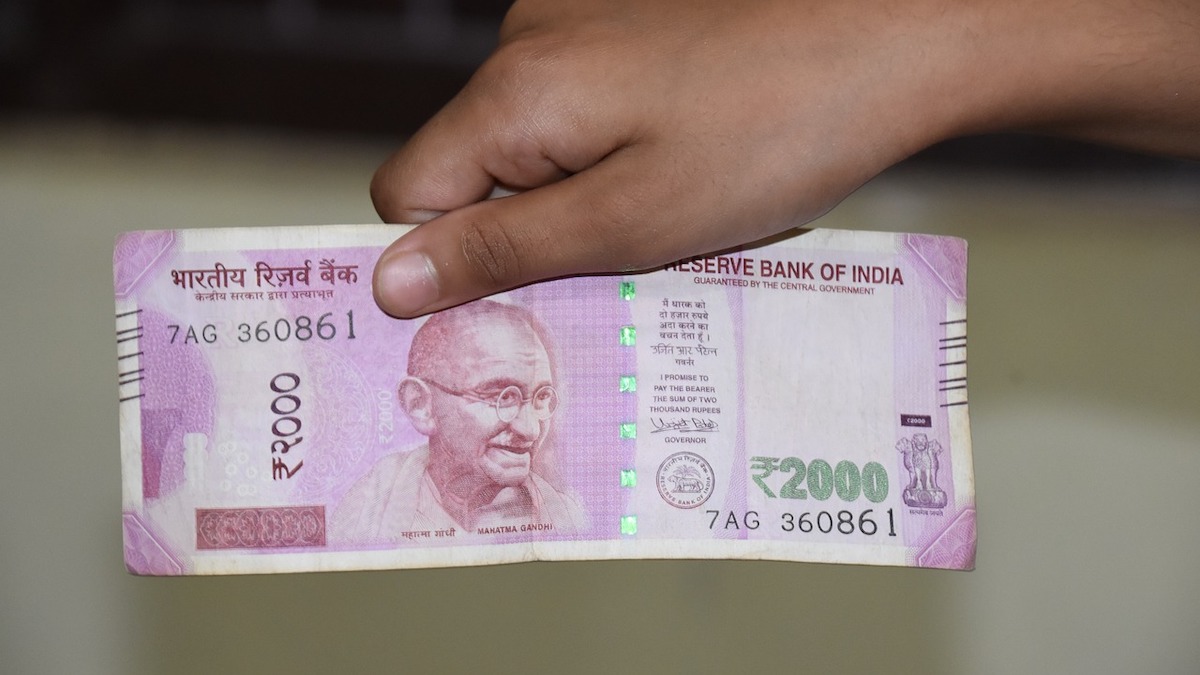 Where have the Rs 2000 notes gone? Finance Ministry clarifies