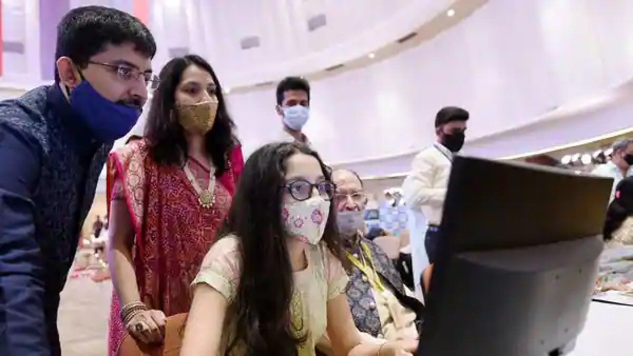 Motilal Oswal AMC expects these sectors to outperform in 2022