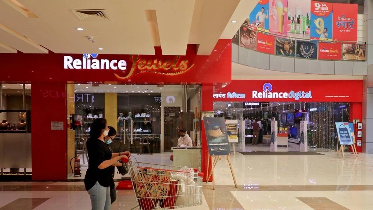 Reliance Retail seeks to double borrowing limit to Rs 1 trillion
