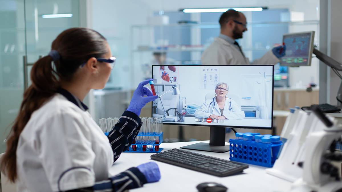 How higher education institutions have adapted the concept of virtual laboratories