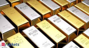 Gold Rate Today: Yellow metal trade flat, Silver nears Rs 62,000