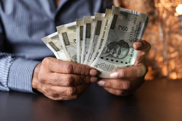 FPIs pull out Rs7,622 crore from Indian markets in April so far amid rising Covid cases