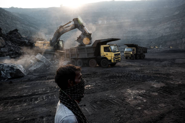 Coal India Shares Fall Over 1.2% Amid High Trading Volume in Today's Session