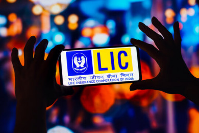 LIC stock rises over 3% today as Street reacts to 1:1 bonus issue; first since listing