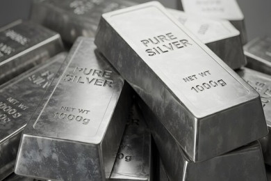 Silver prices today surge 13% from last week’s low to Rs 2.60 lakh — should you invest now?