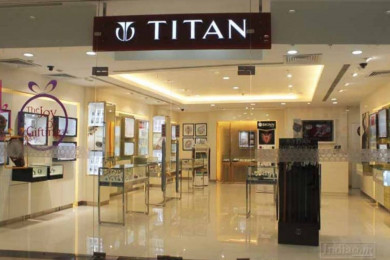 Titan Company shares slip even as Bernstein initiates coverage with outperform call; 15% upside seen