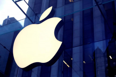 Apple teases metaverse AR plans, stock jumps  